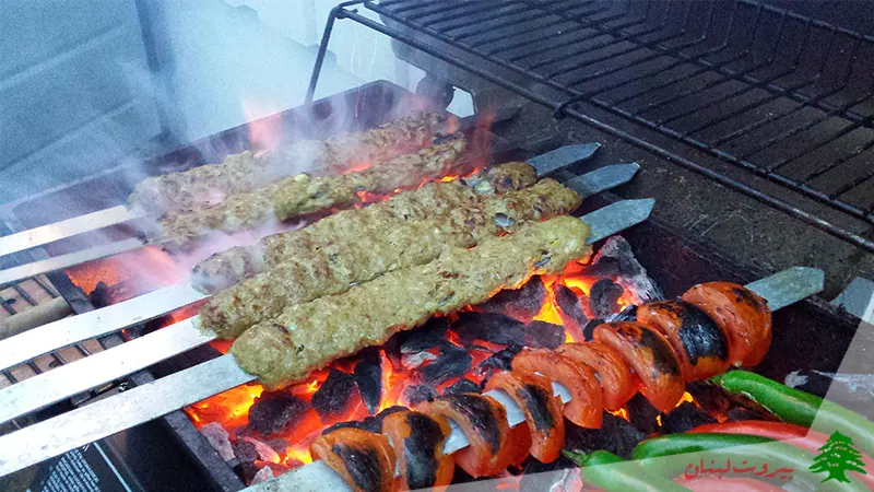 درست کردن کباب کوبیده